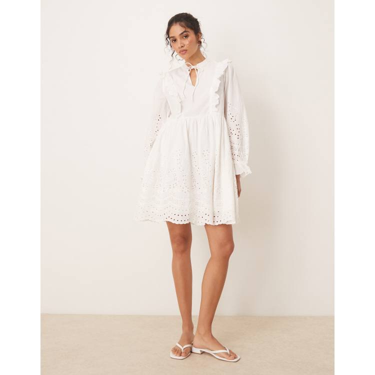 【送料&関税込】MSGM Broderie Mini Shirt Dress With Cut-out MSGM broderie-anglaise Cutout shirt-dress | White | FARFETCH
