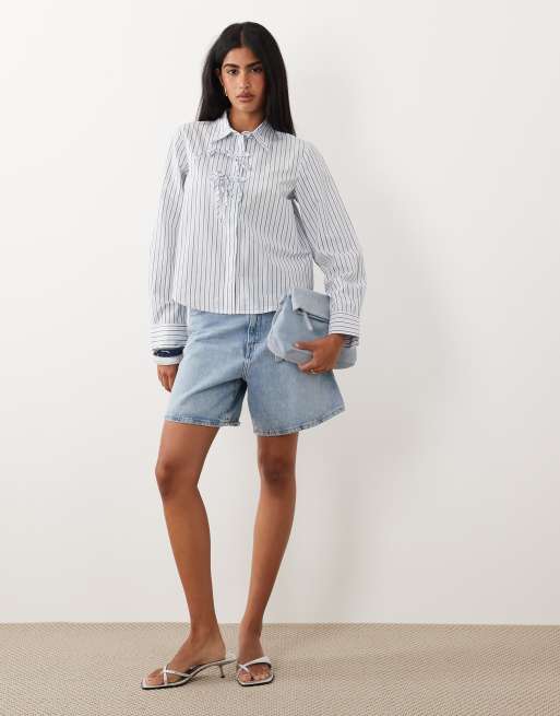YAS - Camicia squadrata in cotone blu e bianca a righe con fiocco, 2 di 4