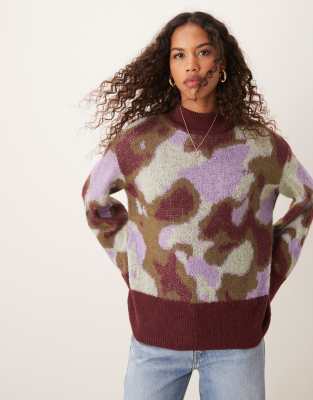 camo sweater with burgundy contrast edge in multi