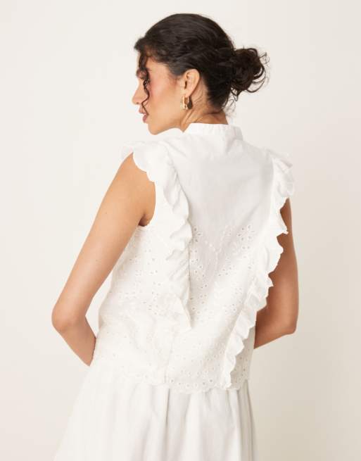YAS - Co-ord set in wit van top met broderie, ruches en gestrikte hals, 3 van 4