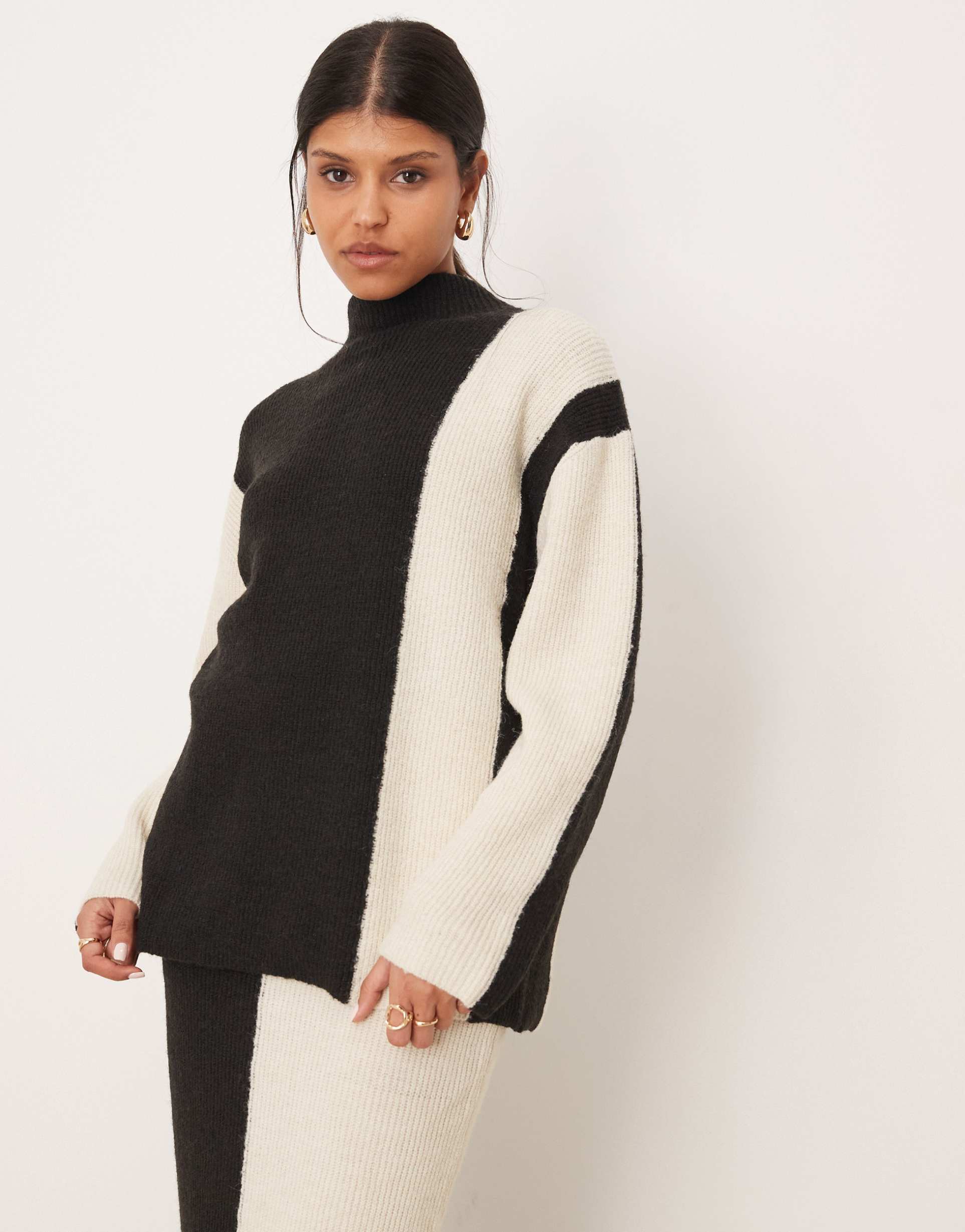 yas constrast knit sweater in black and cream - part of a set
