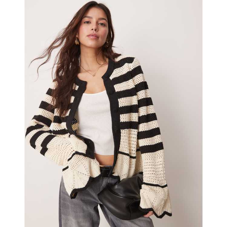 207824355-1-blackbirchstripe?$