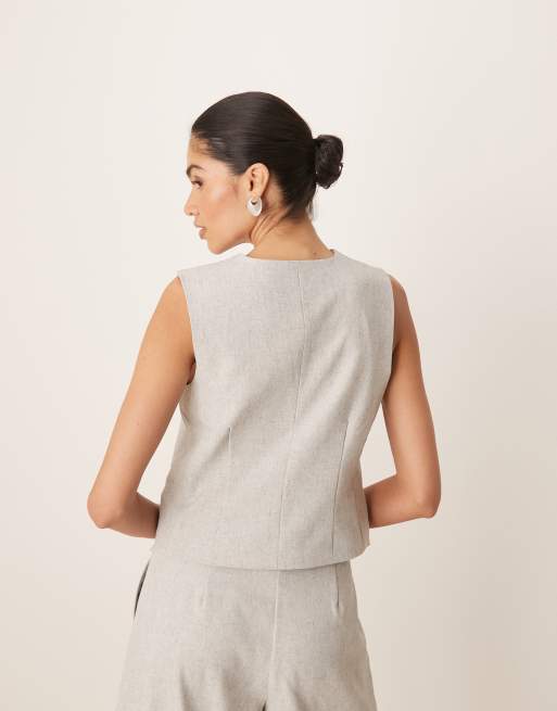 YAS - Elegant gilet met asymmetrische knoopbies in gemêleerd lichtgrijs, deel van co-ord set, 4 van 4