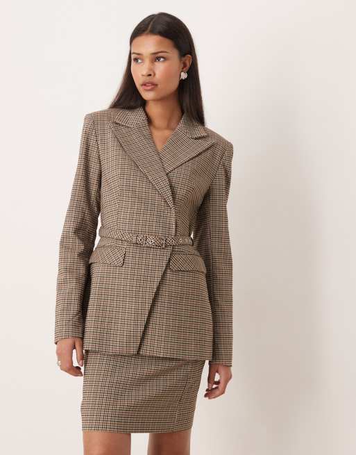 YAS - Elegante geruite mini rok met riem in bruin, deel van co-ord set, 2 van 5