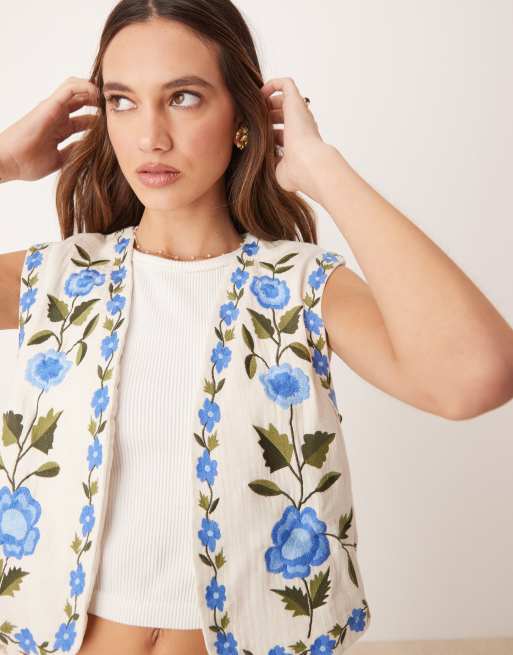 YAS Festival boho floral embroidered open waistcoat in cream and blue, 3 of 4