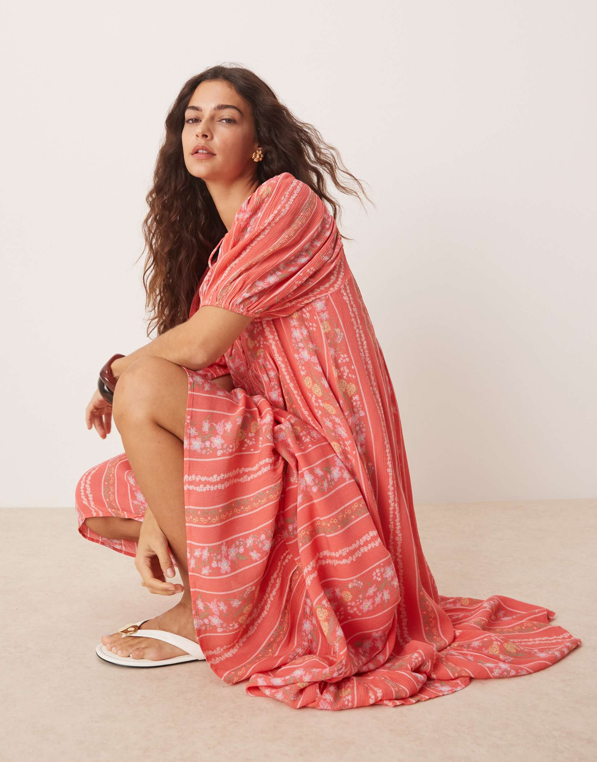 yas festival boho style puff sleeve maxi dress with button front detail in coral floral stripe
