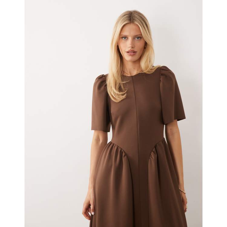 brown fitted dress Luxury Halter Neck Asymmetric Midi Available sizes and colors can be confirmed during the ordering process. YAS fitted bodice puff sleeve