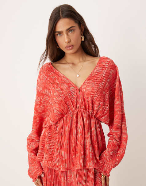 YAS floral printed plunge front plisse top in red and pink (part of a set) - view 1