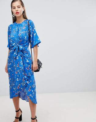 tie front kimono gown