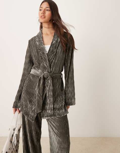 YAS - Fluwelen blazer met textuur en riem in zwart, deel van co-ord set - view 1