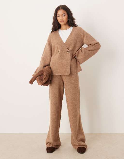 YAS - Gebreid vest met lange mouwen in lichtbruin, deel van co-ord set, 2 van 4