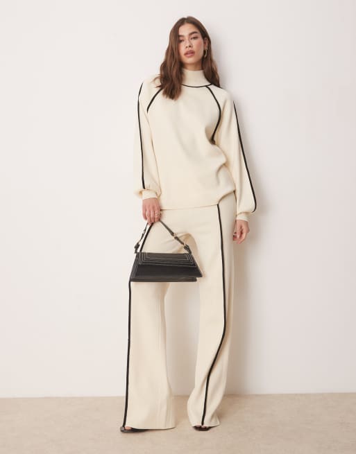 YAS - Gebreide broek met hoge taille in crème met contrasterende naden in zwart, deel van co-ord set