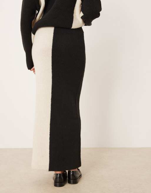YAS - Gebreide maxi rok met contrast in zwart en crème, deel van co-ord set, 4 van 5