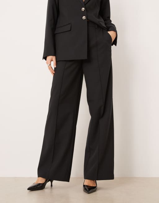 YAS high waist pleated tailored pants in black (Part of a set), 2 of 5