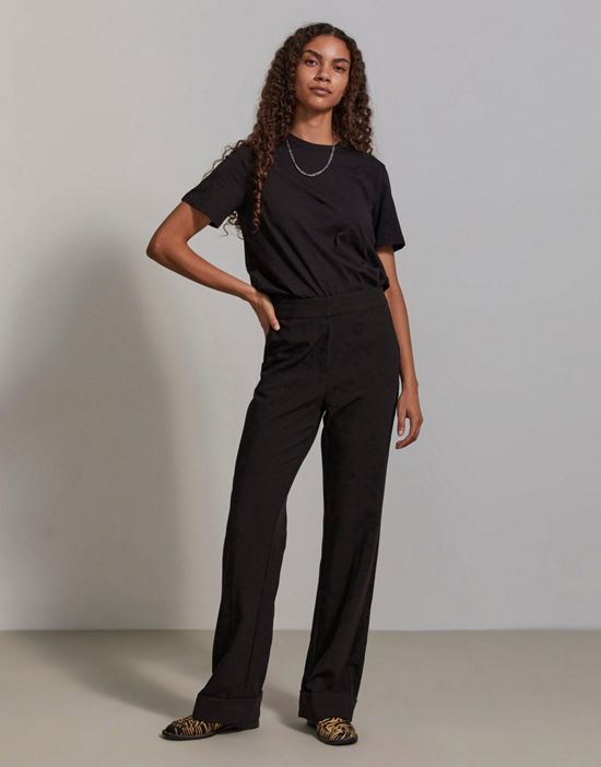 https://images.asos-media.com/products/yas-high-waist-tailored-pants-in-black-part-of-a-set/201720979-1-black?$n_550w$&wid=550&fit=constrain
