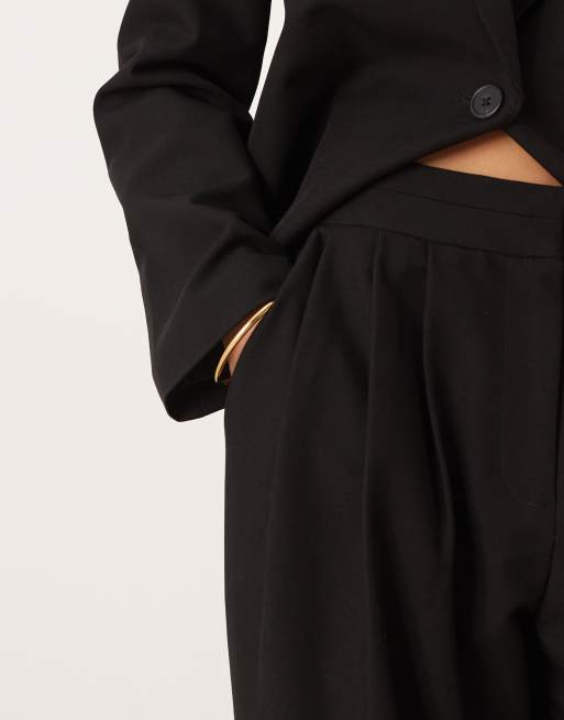 YAS high waisted tailored trousers co-ord in black, 3 of 5