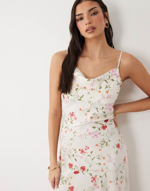 YAS - Hvid cami-midikjole med blomstermønster i satin, 2 af 4