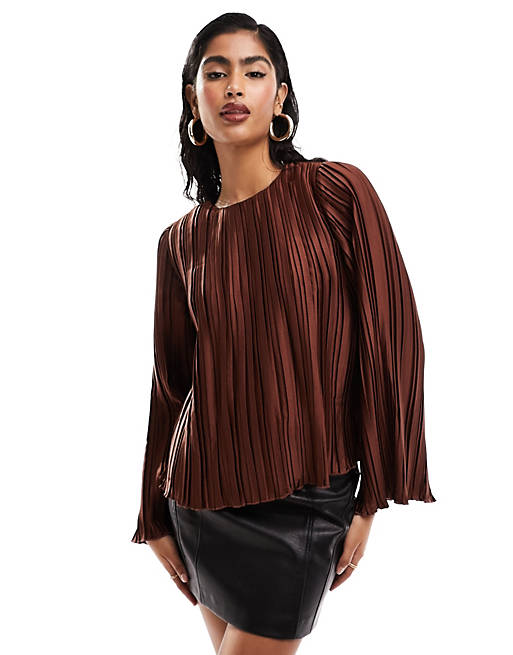 Y.A.S jumbo plisse top with oversized bell sleeves in rich chocolate ...