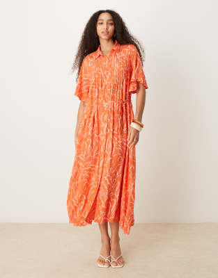 YAS - Kleid in Orange mit Knopfleiste, ausgestellten Ärmeln und Blumenmuster-Rot
