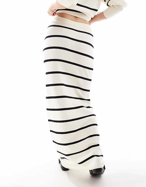 YAS ANNE SHORT SLEEVE STRIPE KNIT PULLOVER YAS ANNE SHORT SLEEVE STRIPE KNIT PULLOVER