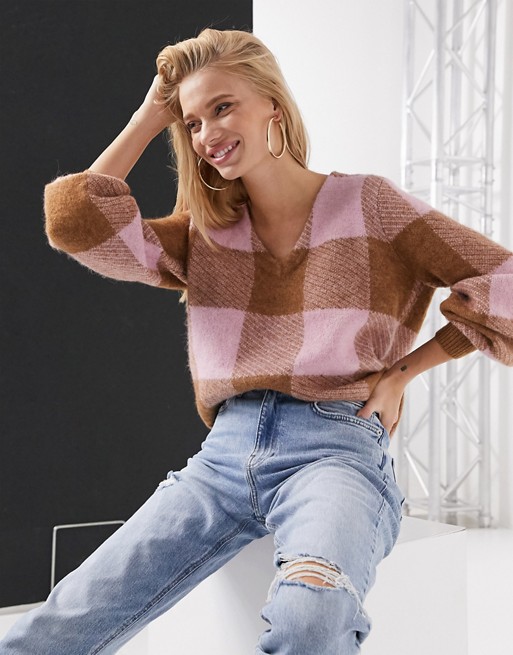 Y.A.S knitted jumper with v neck in tan and pink check