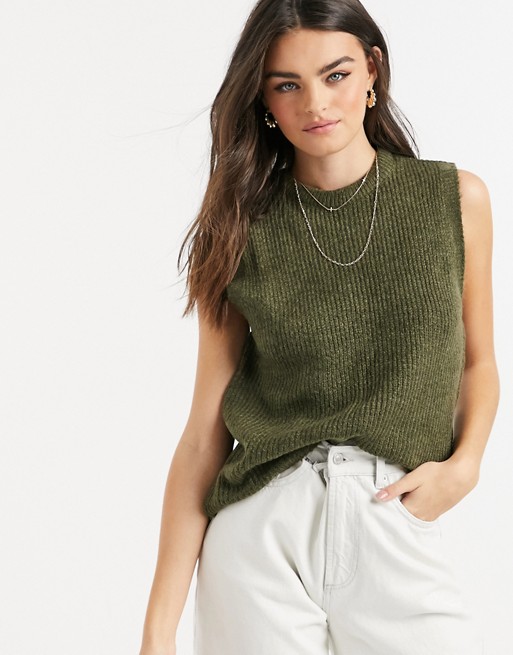 Y.A.S knitted vest in green