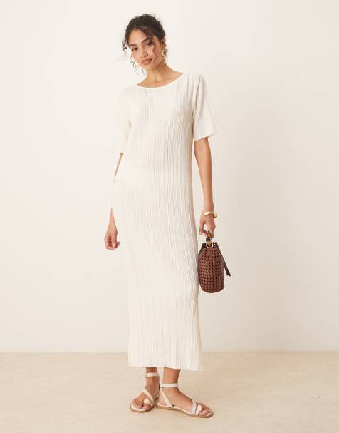 YAS – Kremowa plisowana sukienka T-shirtowa maxi - view 1