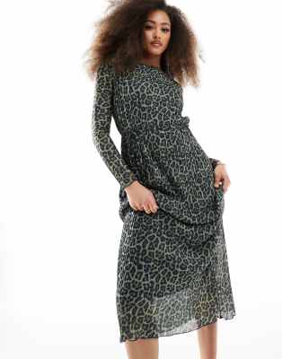 YAS Y.A.S long sleeve maxi dress with insert in leopard print-Multi