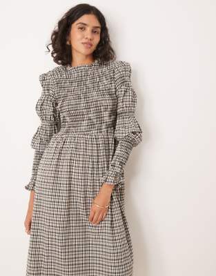 long sleeve shirred midi dress in beige check-Neutral