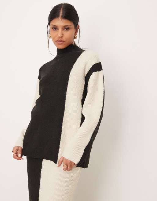 YAS - Maglione con design a contrasto nero e color panna in coordinato