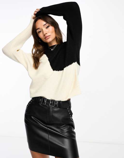 Y.A.S - Maglione soffice monocromatico color block diviso a metà