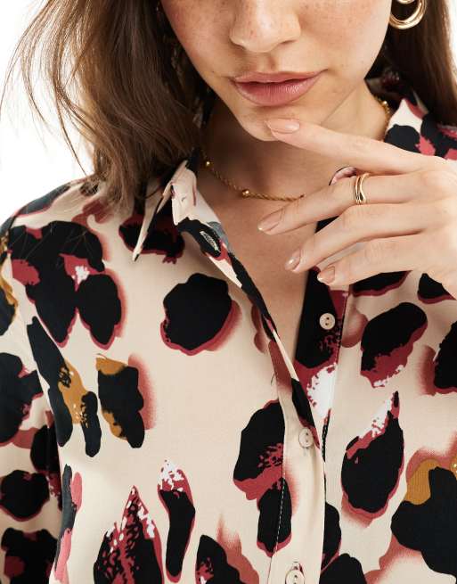 YAS maxi shirt dress in leopard print, 2 of 4
