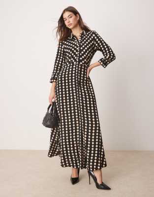 maxi shirt dress in monochrome dot print-Black