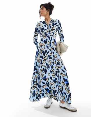 YAS YAS maxi shirt dress in oversized blue leopard print - MBLUE