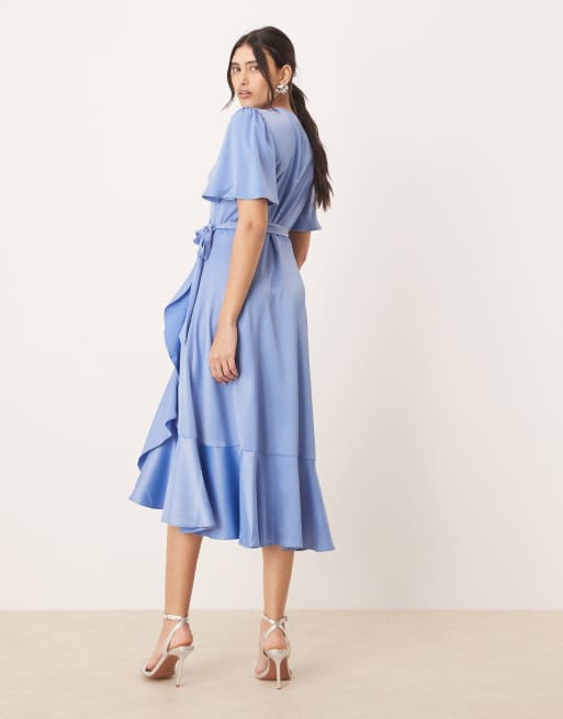 YAS Midi jurk van satijn met overslag in blauw ASOS