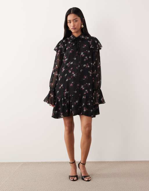 YAS - Mini jurk van chiffon met ruches in zwart met bloemenprint, 3 van 4
