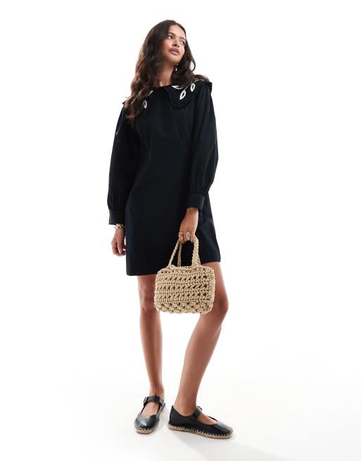 YAS – Minikleid in Schwarz mit besticktem Kragen