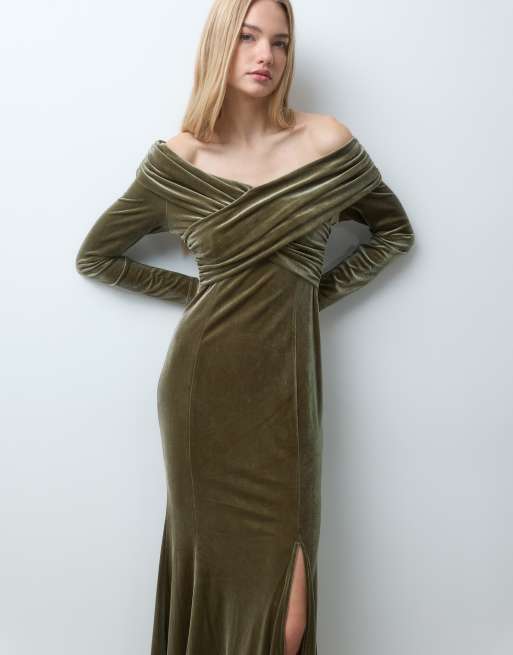 YAS off shoulder velvet maxi dress with thigh split in jewel green, 2 of 5