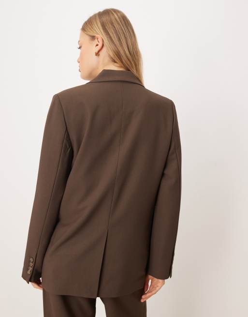 YAS oversized blazer with tortoiseshell button detail in chocolate brown (part of a set), 4 of 4