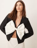 [YAS] YAS oversized bow detail cropped jacket in black S Black / White