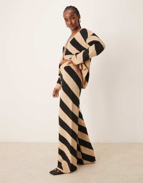 YAS - Pantalon large d'ensemble en maille - Larges rayures camel - view 1