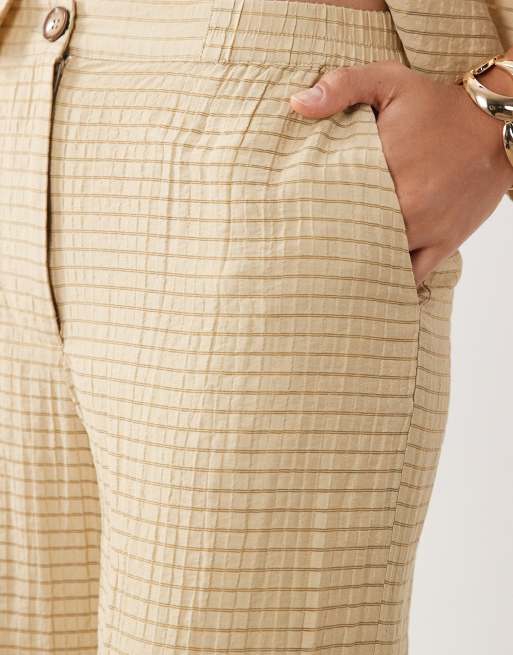 YAS - Pantalones beis a cuadros de pernera ancha de tejido texturizado (parte de un conjunto), 5 de 5
