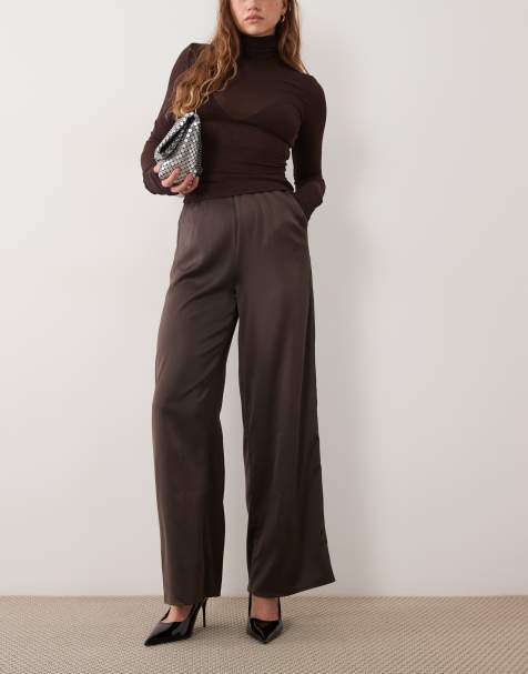 YAS pantalones de pernera ancha de satén en marrón chocolate - view 1