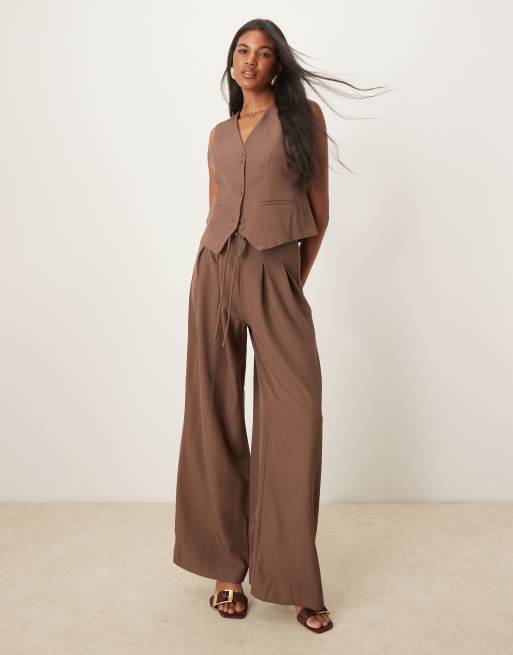 YAS Pantaloni a vita alta e con fondo ampio color caffe in coordinato