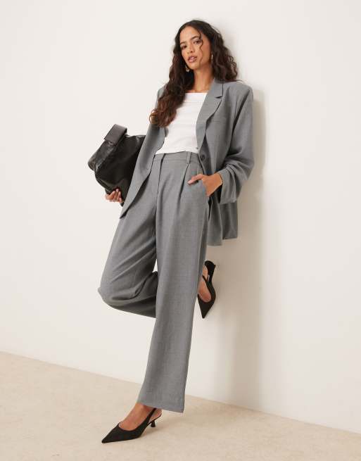 YAS - Pantaloni sartoriali dad fit color grigio medio mélange in coordinato