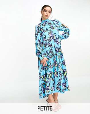 Y. A.S Petite - Hochgeschlossenes Maxikleid in Blau mit Blumenprint und Schleifendetail am Rücken