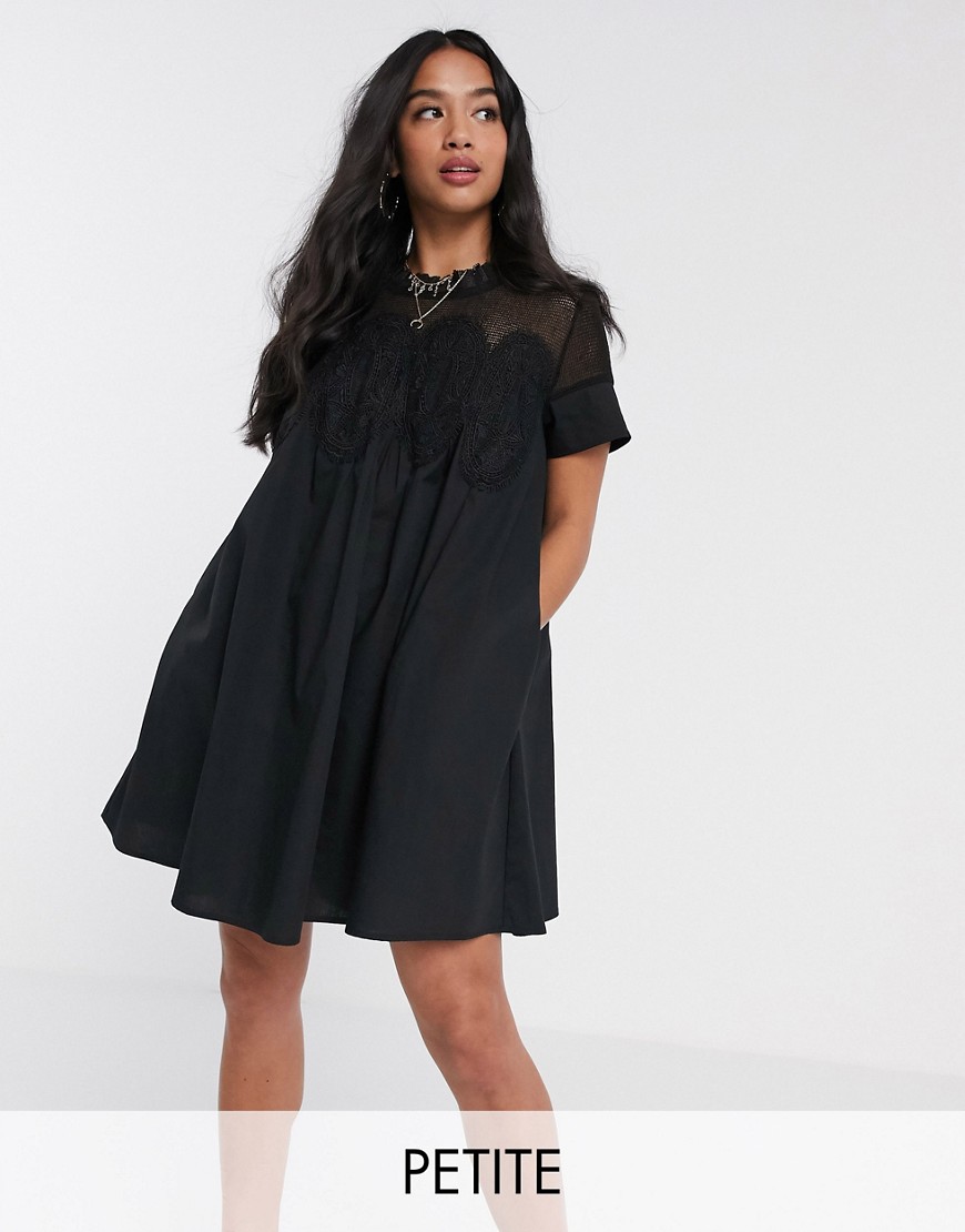 Y.A.S Petite - Jarita - Aangerimpelde jurk met korte mouwen-Zwart