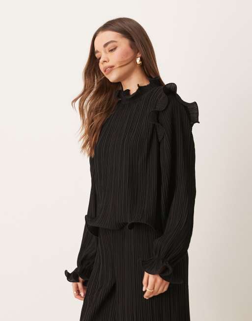YAS plisse long sleeve top with oversized baby locking in black (part of a set)