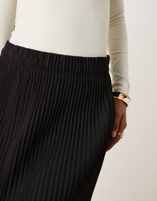 YAS plisse midi skirt in black, 4 of 5