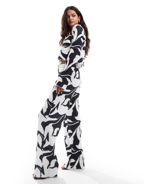 Y.A.S plisse top and pants set in mono print - view 1